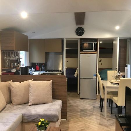 Mobilhome Familial 6 A 7 P 3 Chambres 42 M2 Saint Brevin Les Pierres Couchees Екстер'єр фото