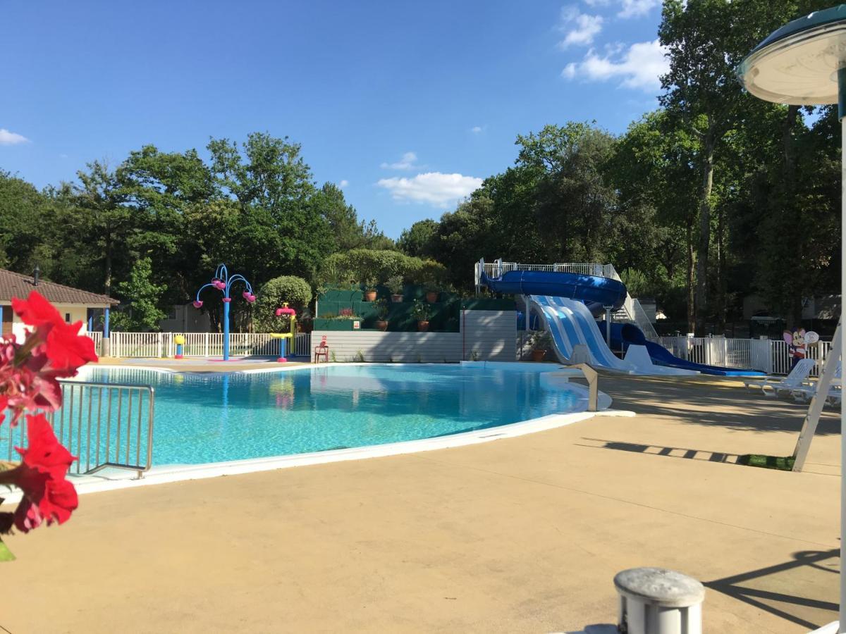 Mobilhome Familial 6 A 7 P 3 Chambres 42 M2 Saint Brevin Les Pierres Couchees Екстер'єр фото